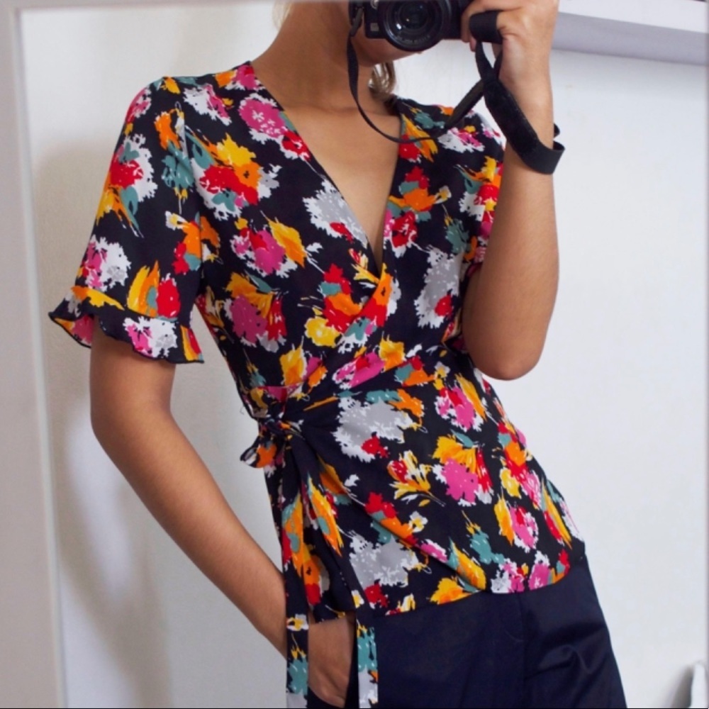 4/$20 NWT ZARA Floral Wrap Top Abstract Multicolor women’s XS
